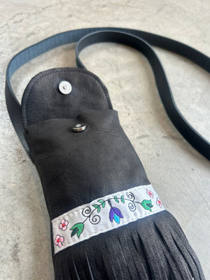Sac frangé à cellulaire en cuir noir